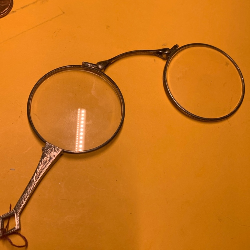 Anti war ie add liver glasses